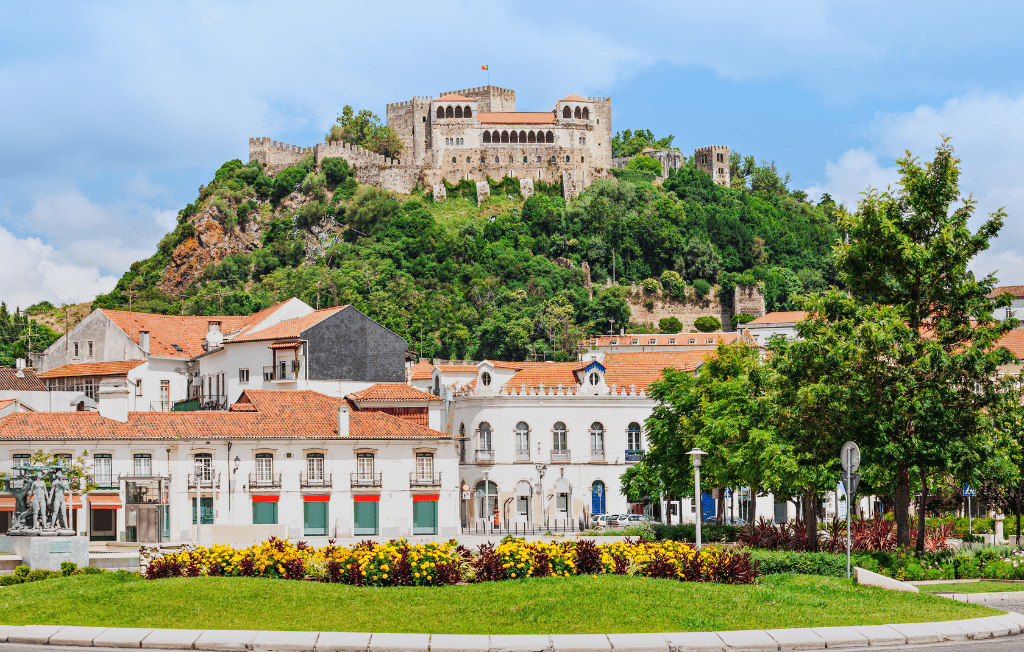 Centro2030 Comércio e Serviços Região de Leiria – Apoio às micro e pequenas empresas_ITI_CIM_Leiria_Comercio_Servicos Centro2030 Comércio e Serviços Região de Leiria apoia micro e pequenas empresas com 1M€ do FEDER, no âmbito do ITI CIMRL.